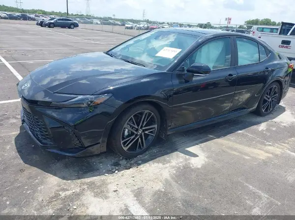 4T1DAACK3SU060735 2025 TOYOTA CAMRY - Image 2