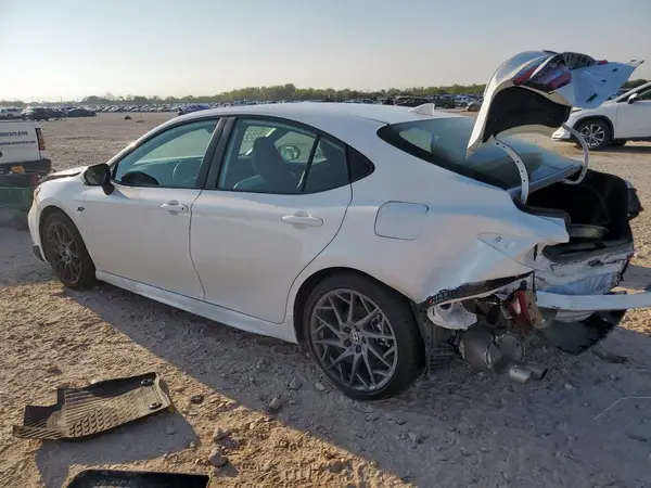 4T1DAACK3SU064736 2025 TOYOTA CAMRY - Image 2