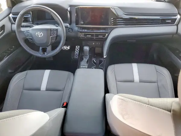 4T1DAACK3SU064736 2025 TOYOTA CAMRY - Image 8