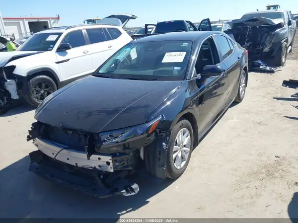 4T1DAACK3SU068205 2025 TOYOTA CAMRY - Image 2