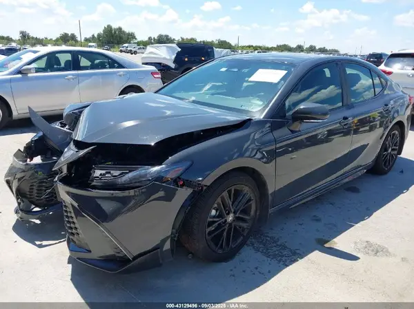 4T1DAACK3SU068835 2025 TOYOTA CAMRY - Image 2