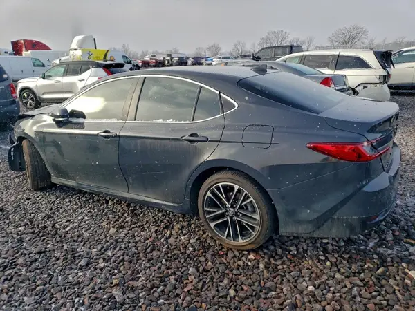 4T1DAACK3SU070990 2025 TOYOTA CAMRY - Image 2