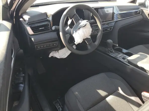 4T1DAACK3SU071864 2025 TOYOTA CAMRY - Image 8