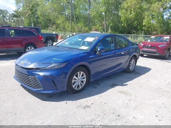 4T1DAACK3SU076868 2025 TOYOTA CAMRY - Image 2