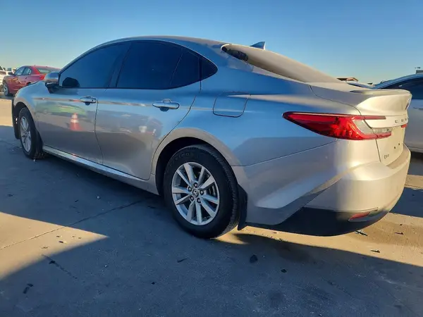 4T1DAACK3SU078541 2025 TOYOTA CAMRY - Image 2