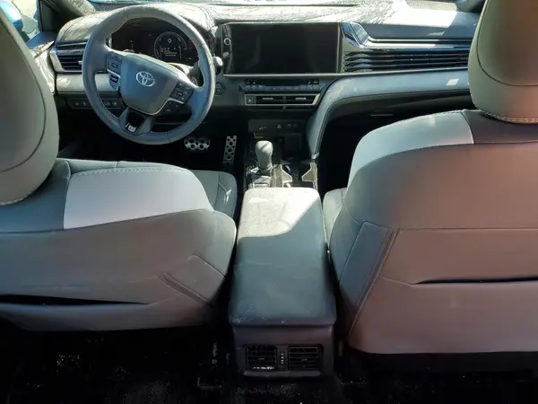 4T1DAACK3SU082752 2025 TOYOTA CAMRY - Image 8