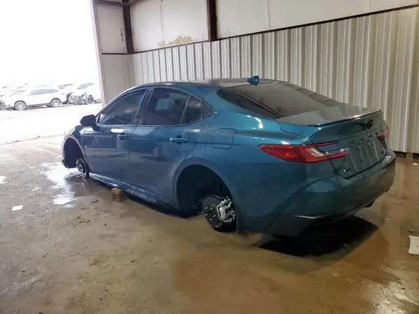 4T1DAACK3SU083187 2025 TOYOTA CAMRY - Image 2