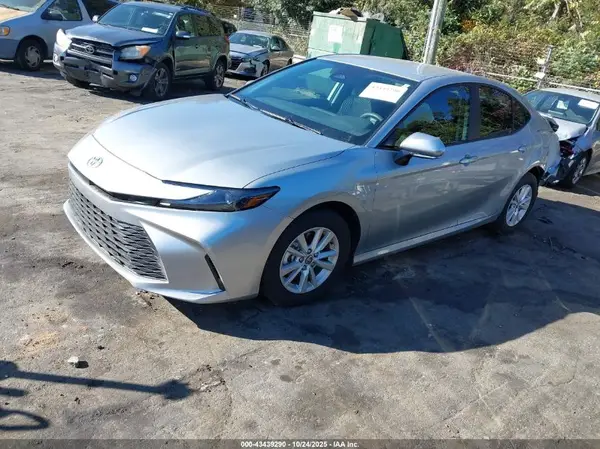 4T1DAACK3SU084372 2025 TOYOTA CAMRY - Image 2