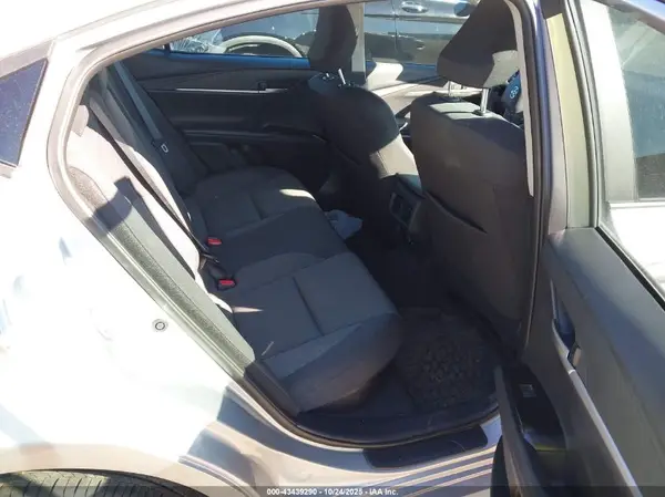 4T1DAACK3SU084372 2025 TOYOTA CAMRY - Image 8