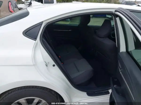 4T1DAACK3SU086820 2025 TOYOTA CAMRY - Image 8