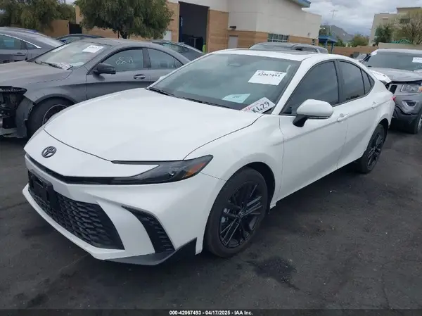 4T1DAACK3SU087725 2025 TOYOTA CAMRY - Image 2