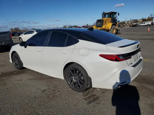 4T1DAACK3SU090396 2025 TOYOTA CAMRY - Image 2