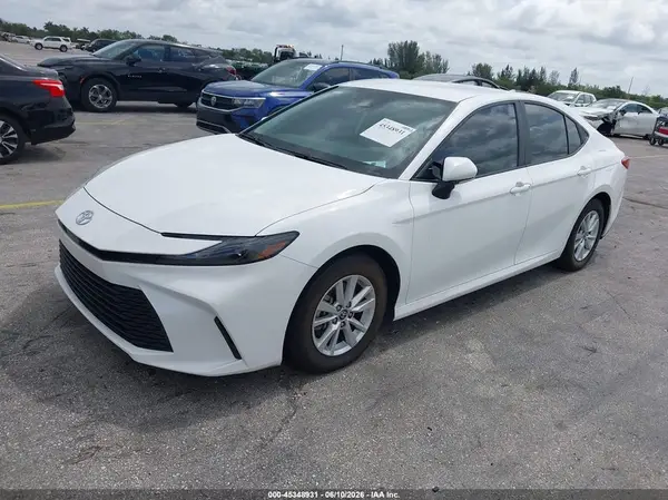 4T1DAACK3SU096098 2025 TOYOTA CAMRY - Image 2