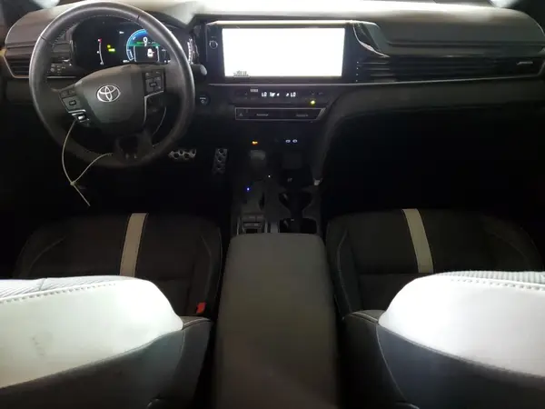 4T1DAACK3SU103244 2025 TOYOTA CAMRY - Image 8