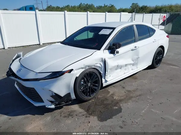 4T1DAACK3SU103874 2025 TOYOTA CAMRY - Image 2