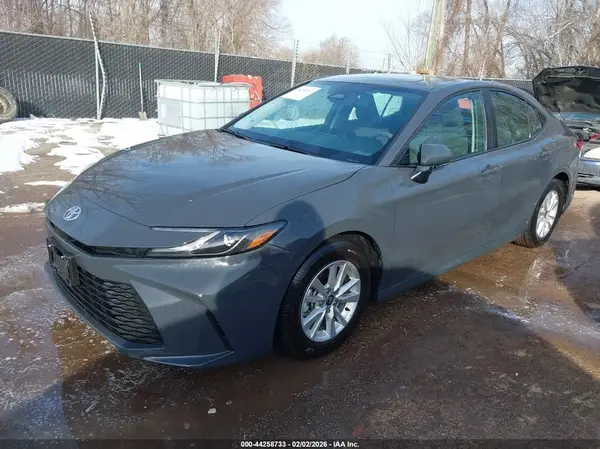 4T1DAACK3SU103972 2025 TOYOTA CAMRY - Image 2