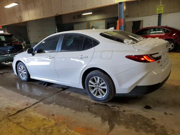 4T1DAACK3SU107567 2025 TOYOTA CAMRY - Image 2