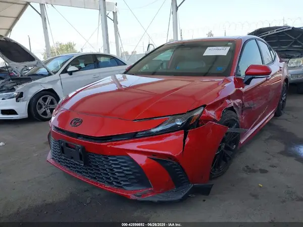 4T1DAACK3SU109304 2025 TOYOTA CAMRY - Image 2