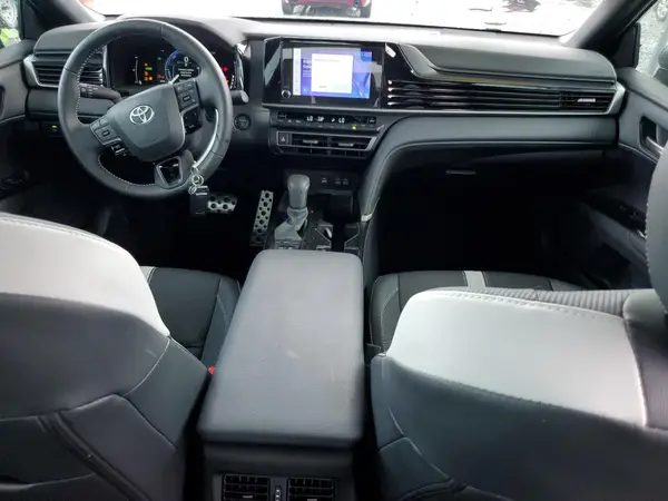 4T1DAACK3SU118696 2025 TOYOTA CAMRY - Image 8