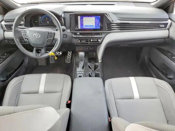 4T1DAACK3SU126040 2025 TOYOTA CAMRY - Image 8