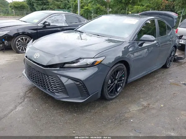 4T1DAACK3SU127589 2025 TOYOTA CAMRY - Image 2