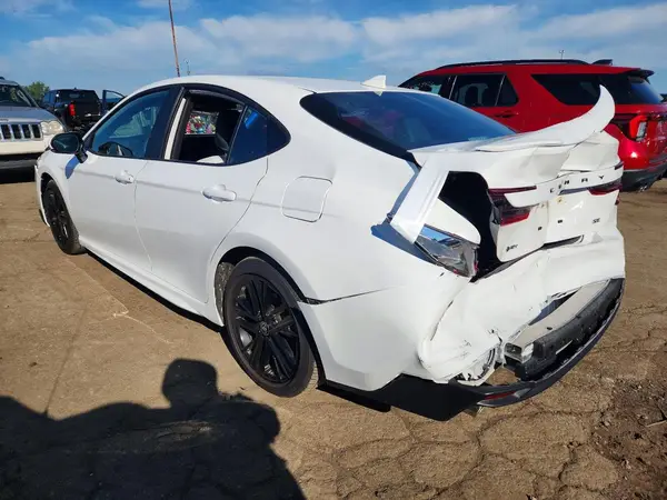 4T1DAACK3SU136616 2025 TOYOTA CAMRY - Image 2