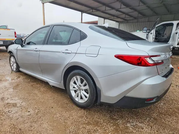 4T1DAACK3SU138477 2025 TOYOTA CAMRY - Image 2