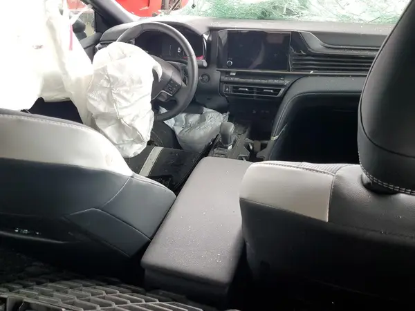 4T1DAACK3SU141928 2025 TOYOTA CAMRY - Image 8