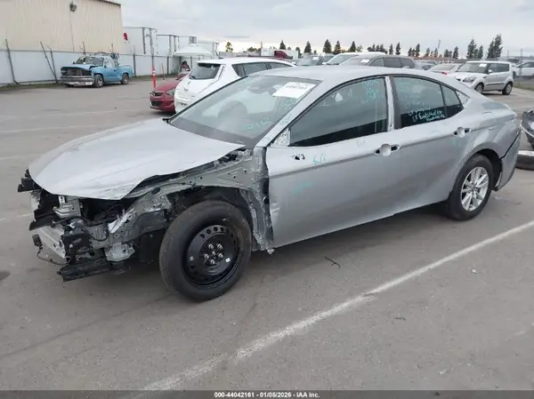 4T1DAACK3SU144392 2025 TOYOTA CAMRY - Image 2