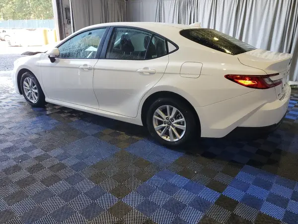 4T1DAACK3SU144750 2025 TOYOTA CAMRY - Image 2