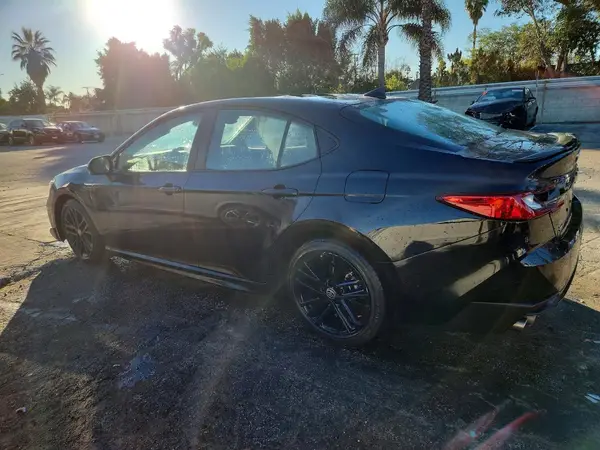 4T1DAACK3SU149401 2025 TOYOTA CAMRY - Image 2
