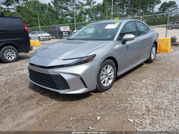 4T1DAACK3SU151939 2025 TOYOTA CAMRY - Image 2