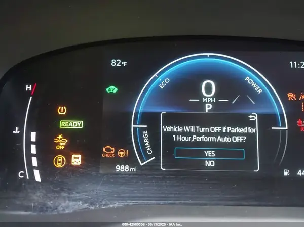 2025 TOYOTA CAMRY auction photo 7