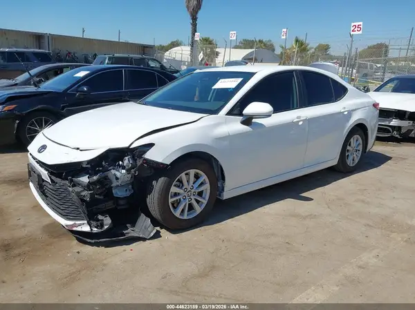 4T1DAACK3SU154789 2025 TOYOTA CAMRY - Image 2