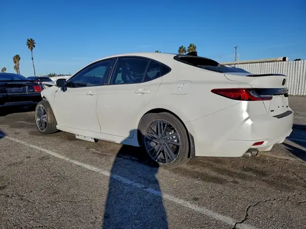 4T1DAACK3SU163962 2025 TOYOTA CAMRY - Image 2