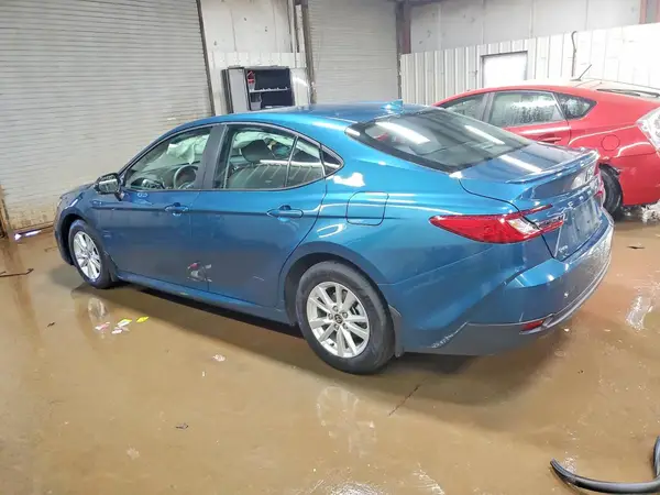 4T1DAACK3SU168742 2025 TOYOTA CAMRY - Image 2