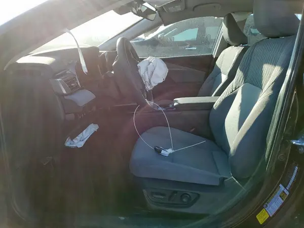 2025 TOYOTA CAMRY auction photo 7