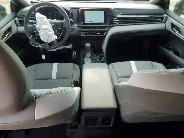 4T1DAACK3SU180177 2025 TOYOTA CAMRY - Image 8