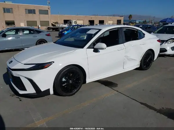 4T1DAACK3SU182589 2025 TOYOTA CAMRY - Image 2