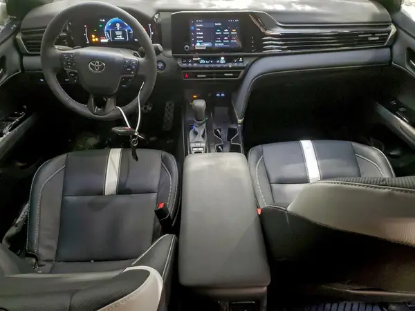 4T1DAACK3SU183984 2025 TOYOTA CAMRY - Image 8