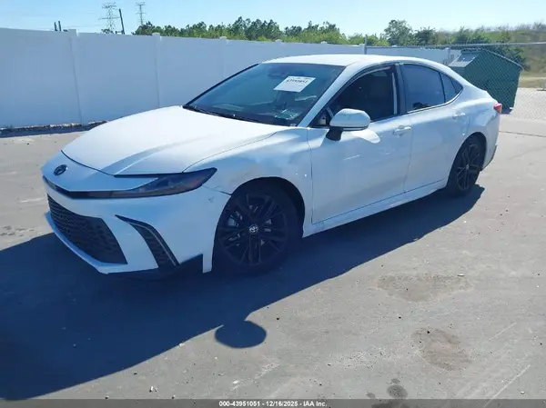 4T1DAACK3SU190675 2025 TOYOTA CAMRY - Image 2