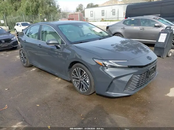 4T1DAACK3SU196122 2025 TOYOTA CAMRY - Image 1