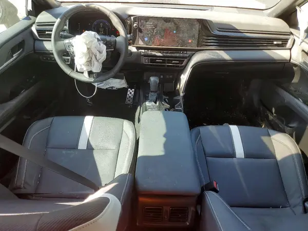 4T1DAACK3SU197352 2025 TOYOTA CAMRY - Image 8