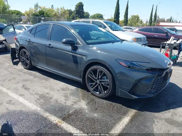 4T1DAACK3SU501098 2025 TOYOTA CAMRY - Image 1