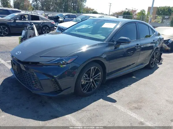 4T1DAACK3SU501098 2025 TOYOTA CAMRY - Image 2