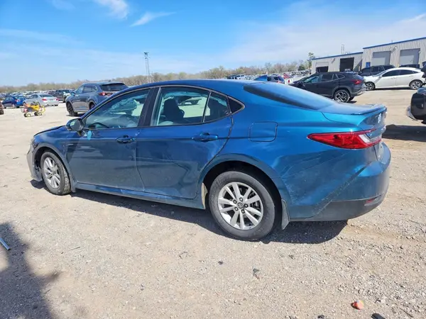 4T1DAACK3SU504129 2025 TOYOTA CAMRY - Image 2