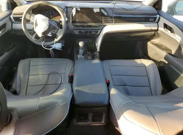 4T1DAACK3SU504129 2025 TOYOTA CAMRY - Image 8