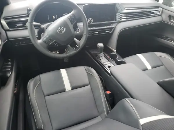 4T1DAACK3SU504518 2025 TOYOTA CAMRY - Image 8