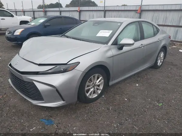 4T1DAACK3SU506995 2025 TOYOTA CAMRY - Image 2