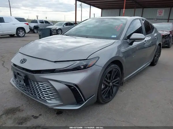 4T1DAACK3SU510576 2025 TOYOTA CAMRY - Image 2